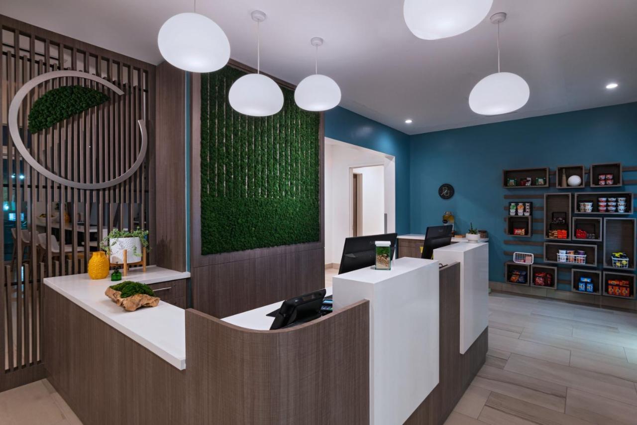 Element Waco Hotel Bagian luar foto